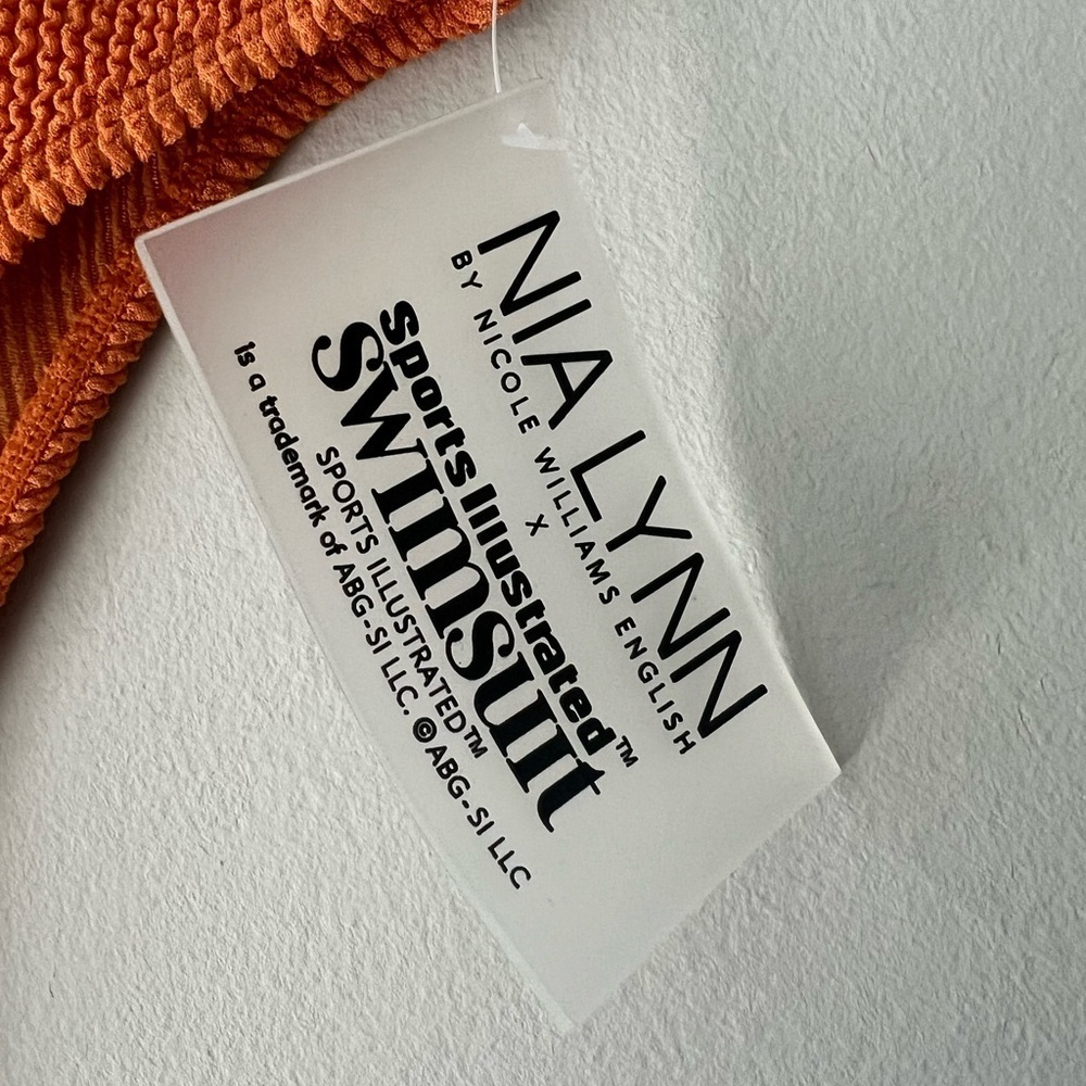 NWT “Nia Lynn” by Nicole Williams English X Sports Illustrated Maui Bikini - Picture 4 of 9